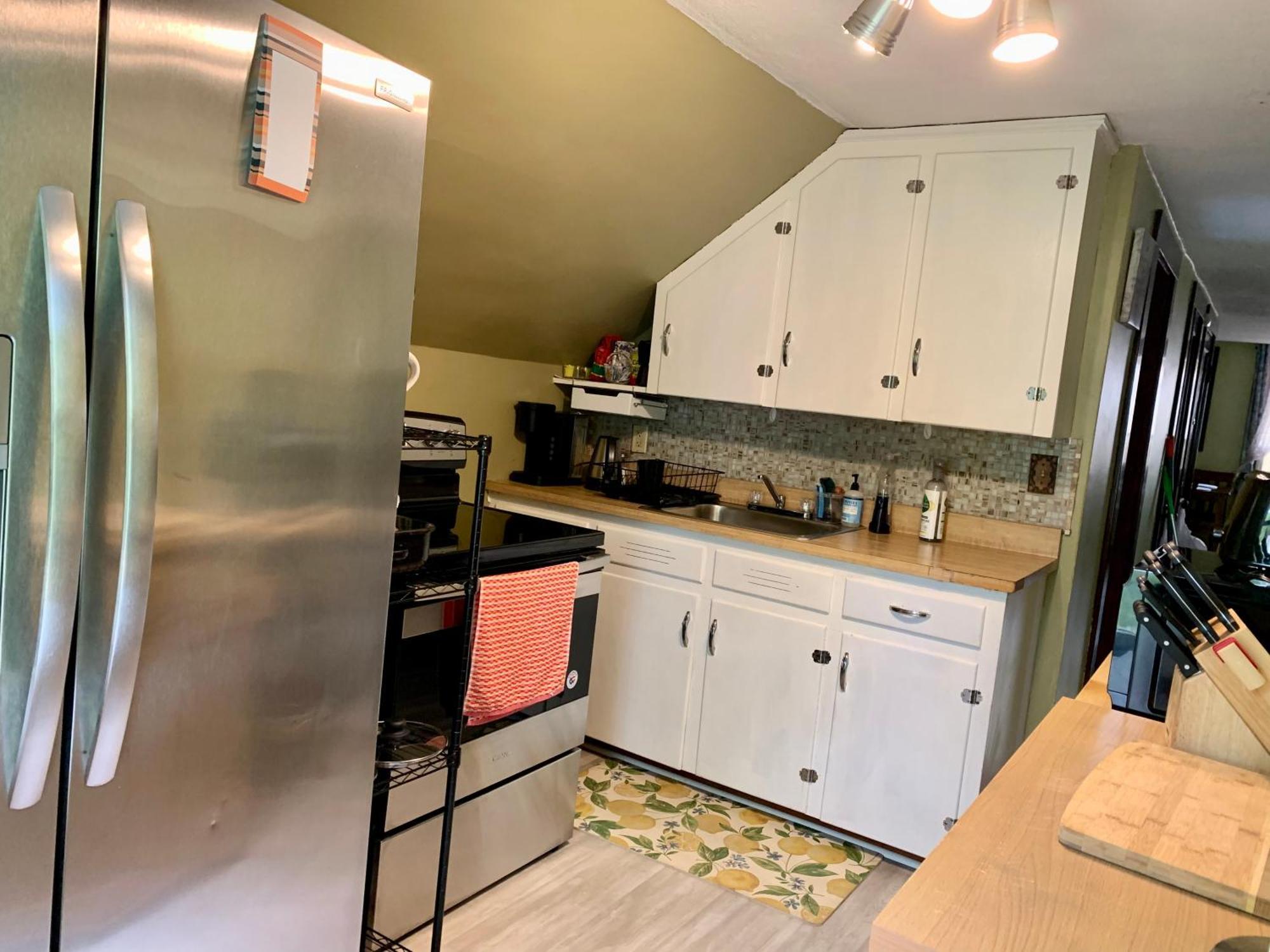 Cozy 2Nd Floor Apartment With Private Entrance Chicopee Exterior foto